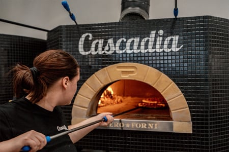 CascadiaPizzaCo_Carousel-Image_03